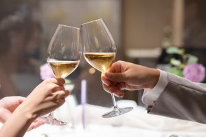 何にお金がかかっているの？結婚式の費用が上がる理由！