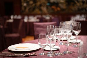 結婚式場の種類は？それそれの特徴やデメリットは？