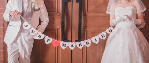 結婚が決まれば次は両家両親への結婚挨拶！服装や手土産などのマナーは？