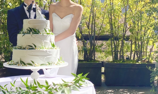 大阪結婚式で最高のウェディングケーキを選ぶ！デザインから手配まで完全攻略